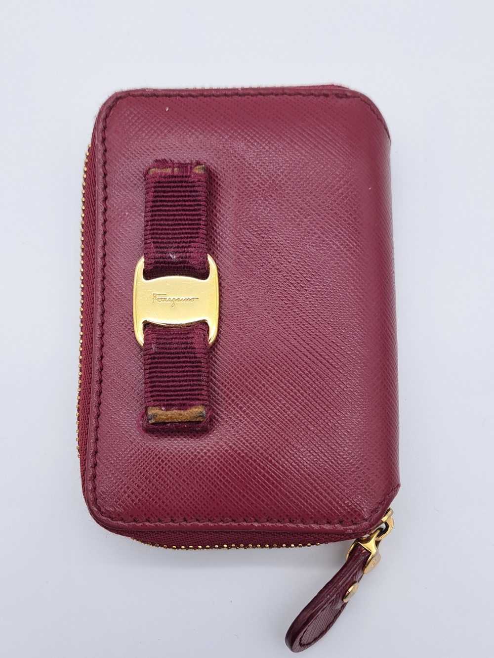 Salvatore Ferragamo Vara Bow Saffiano Leather Zip Around Card Holder Coin Purse